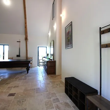 Maison Renovee 3 Ch, Billard, Jardin, - Fr-1-608-295 * La Bourboule