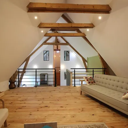 Maison Renovee 3 Ch, Billard, Jardin, - Fr-1-608-295 * La Bourboule